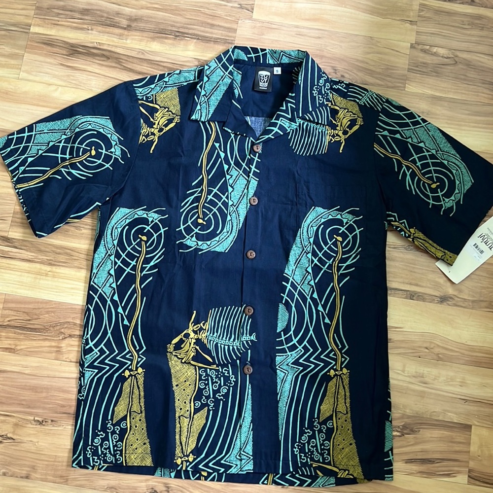 New with tags Tutuvi Palapalaaina Aloha shirt